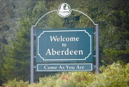 By User:Surachit, Paul Fritts (uploaded by ChrisB) (Image:Welcome to Aberdeen.jpg) [Copyrighted free use], via Wikimedia Commons