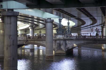 Le pont Nihonbashi aujourd'hui (Tokyo)